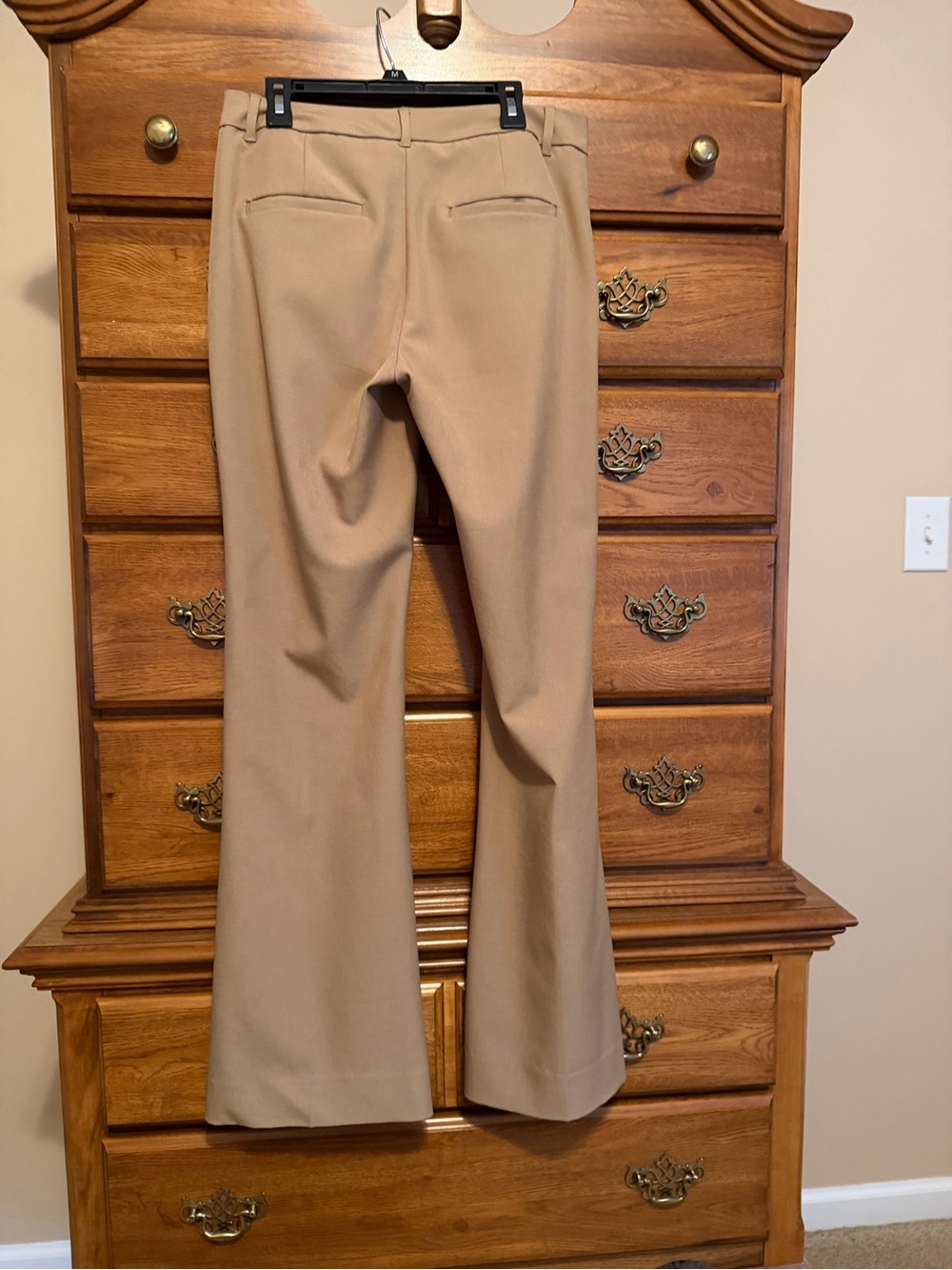 Banana Republic Sculpted Stretch Pants in Light Khaki - Picture 3 of 4